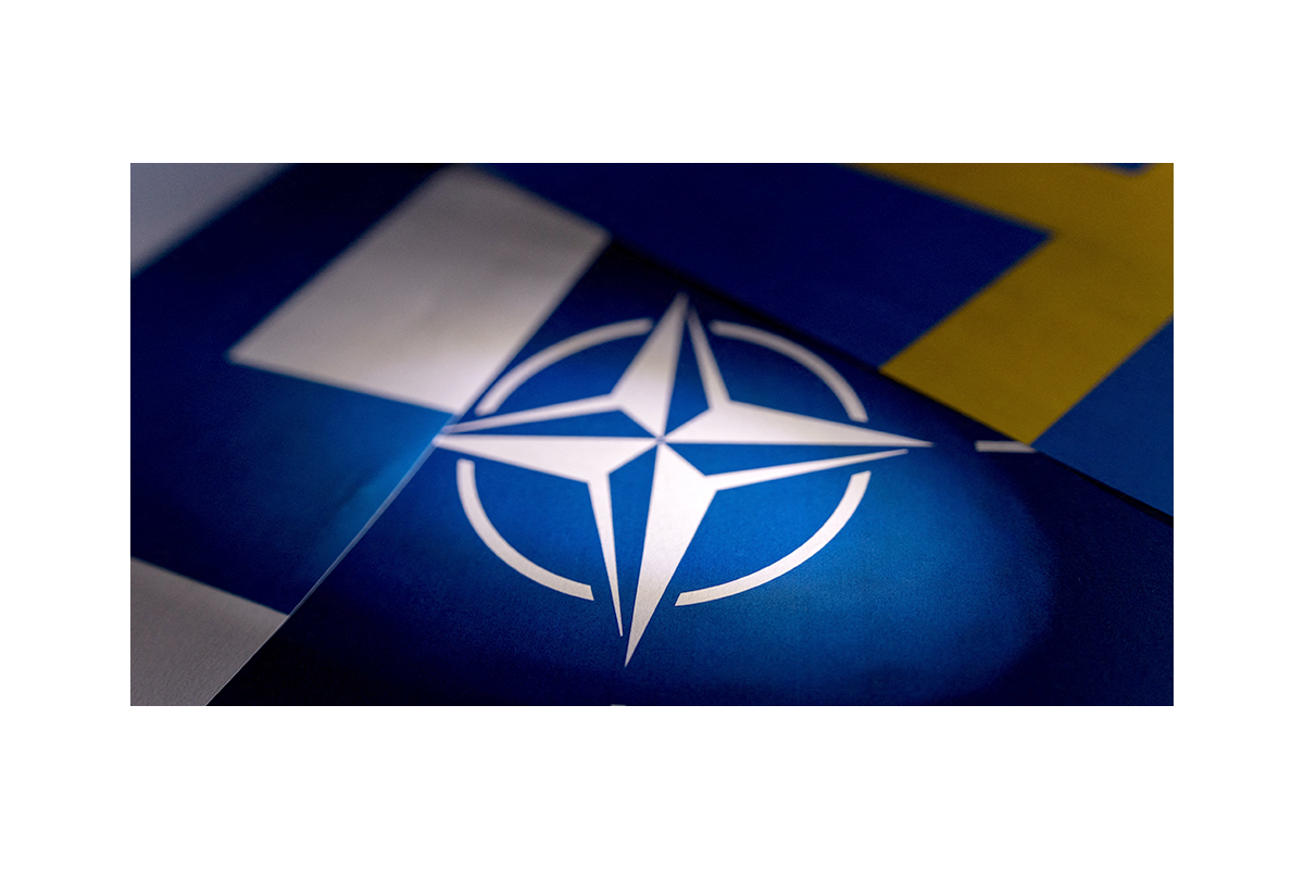 Фінляндія та Швеція офіційно подали заявки на вступ до НАТО Фінляндія та Швеція офіційно подали заявки на вступ до НАТО