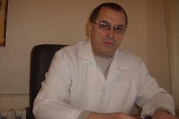 Весненко Анатолий Иванович - врач-хирург, вместо медицины занимается разводом людей! Весненко Анатолий Иванович - врач-хирург, вместо медицины занимается разводом людей!