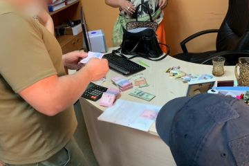 Криминальный авторитет Лича (Александр Лищенко) требовал у бизнесмена $420 тыс - ГБР и военная контрразведка СБУ разоблачили рейдеров в Хмельницком Криминальный авторитет Лича (Александр Лищенко) требовал у бизнесмена $420 тыс - ГБР и военная контрразведка СБУ разоблачили рейдеров в Хмельницком