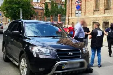 ​На Буковине замначальника городской полиции попался на взятке