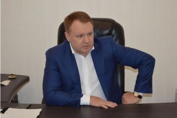 "Кропачов - він аферист?" – Володимире Олександровичу? Люди й надалі потерпають від «смотрящого», а Президент «як дресирований пес»… ??? "Кропачов - він аферист?" – Володимире Олександровичу? Люди й надалі потерпають від «смотрящого», а Президент «як дресирований пес»… ???