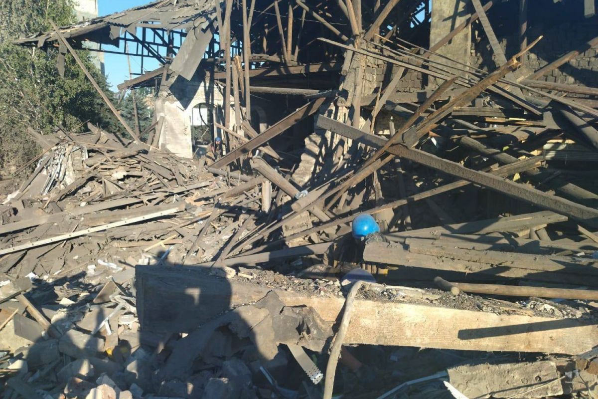 російські війська обстріляли Торецьк: загинули шестеро мирних мешканців російські війська обстріляли Торецьк: загинули шестеро мирних мешканців
