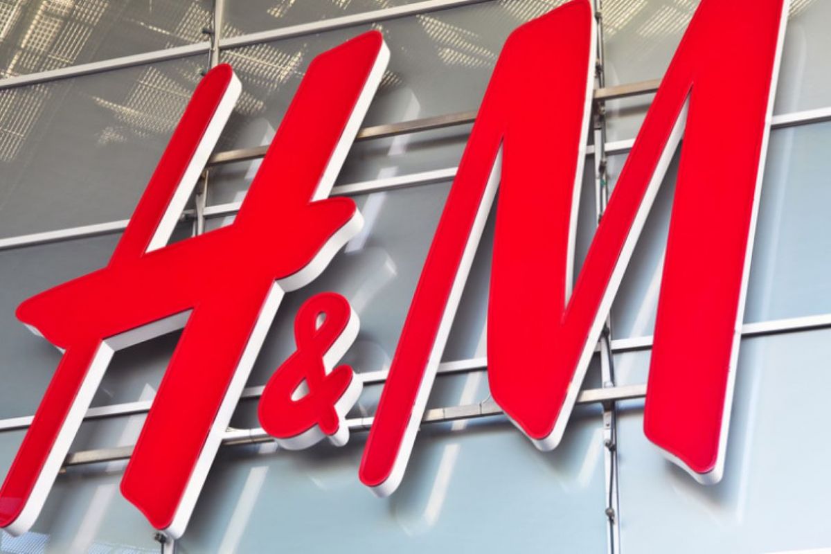 Шведський ритейлер H&M Group оголосив, що вирішив почати процес згортання бізнесу у Росії Шведський ритейлер H&M Group оголосив, що вирішив почати процес згортання бізнесу у Росії