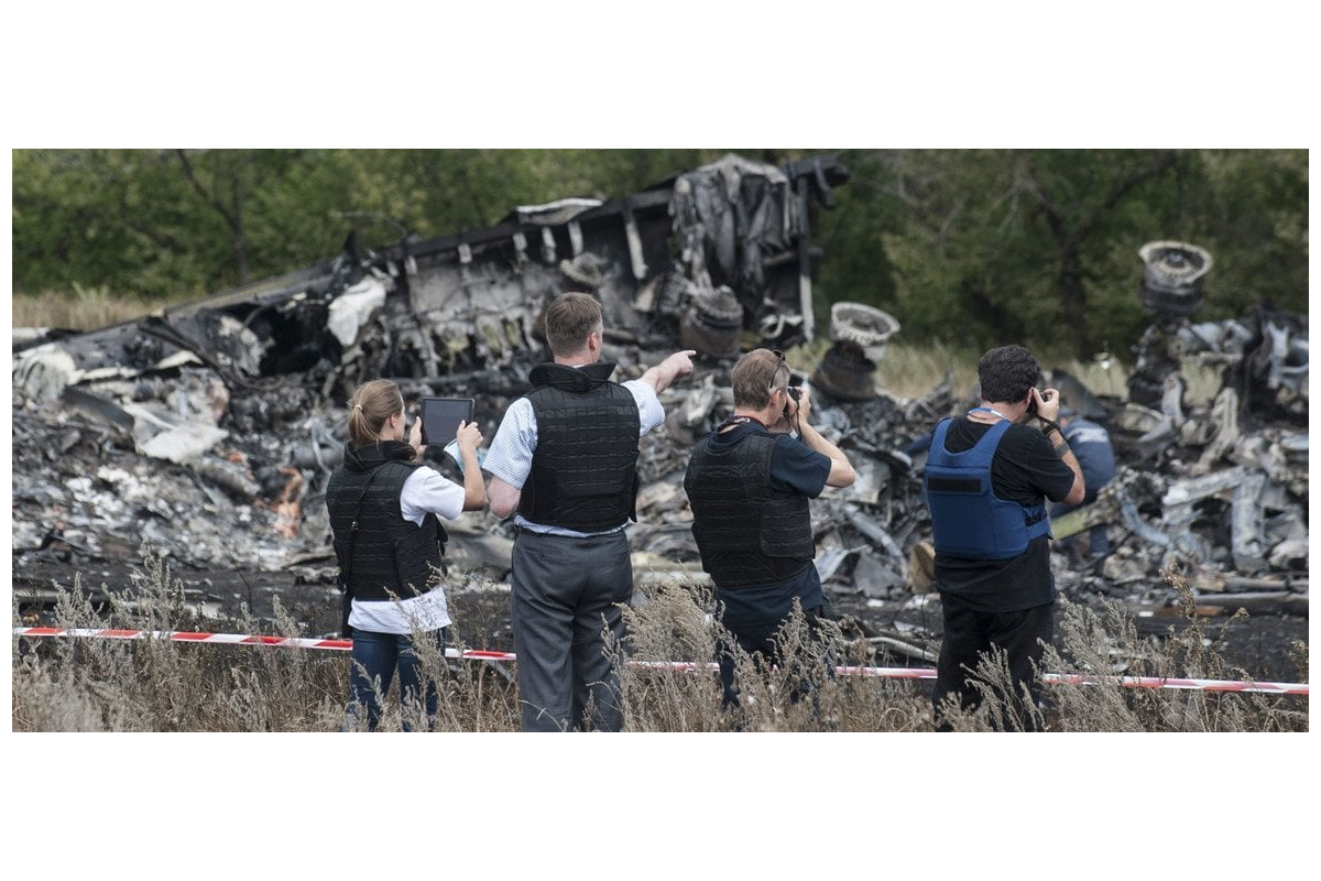10 років відтоді як росія збила пасажирський літак компанії Malaysia Airlines, що виконував регулярний рейс МН17 з Амстердаму до Куала-Лумпур 10 років відтоді як росія збила пасажирський літак компанії Malaysia Airlines, що виконував регулярний рейс МН17 з Амстердаму до Куала-Лумпур