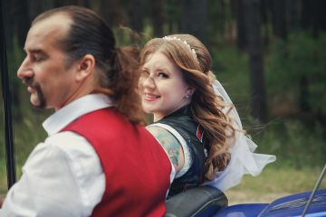 Весілля під час байкер-фесту на Черкащині Весілля під час байкер-фесту на Черкащині