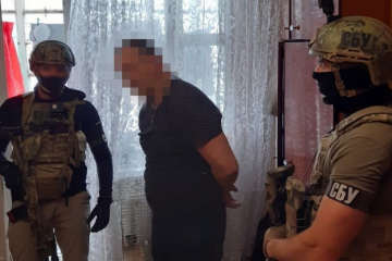 СБУ затримала організатора підпалу автомобіля журналістки «Радіо Свобода» СБУ затримала організатора підпалу автомобіля журналістки «Радіо Свобода»