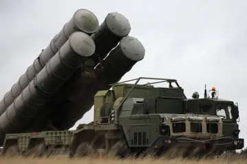 ​РФ стягує до кордонів України ешелони з ракетами та боєприпасами