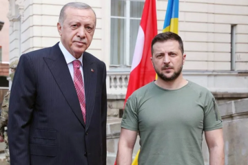 З'явилося перше відео зустрічі Зеленського та Ердогана у Львові. З'явилося перше відео зустрічі Зеленського та Ердогана у Львові.