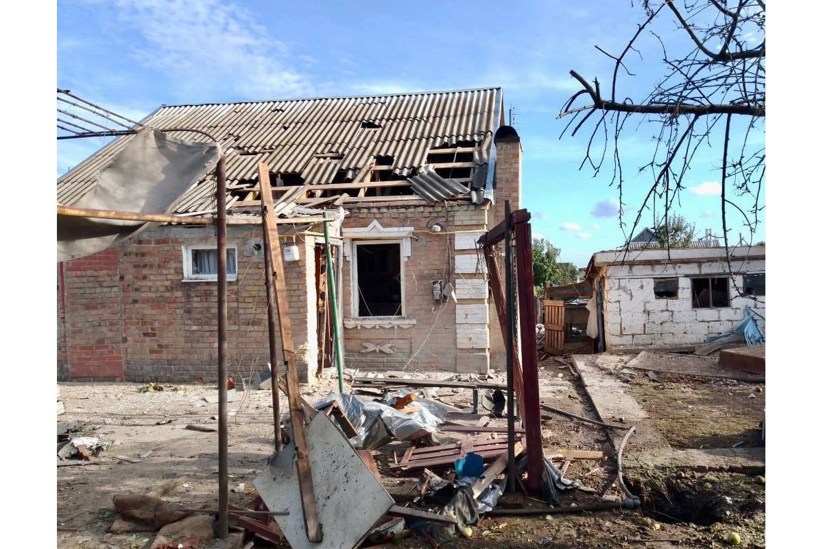 росіяни вдарили «Градами» та важкою артилерією по Дніпропетровщині росіяни вдарили «Градами» та важкою артилерією по Дніпропетровщині