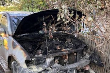 У прифронтовому Краматорську заарештовано неповнолітнього, який хотів заробити 1000 доларів США на підпалі військового автомобіля У прифронтовому Краматорську заарештовано неповнолітнього, який хотів заробити 1000 доларів США на підпалі військового автомобіля