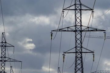 Київ. Є перебої в електропостачанні мешканців Троєщини та водоканалу, що забезпечує водопостачання Лівого берега столиці  Київ. Є перебої в електропостачанні мешканців Троєщини та водоканалу, що забезпечує водопостачання Лівого берега столиці