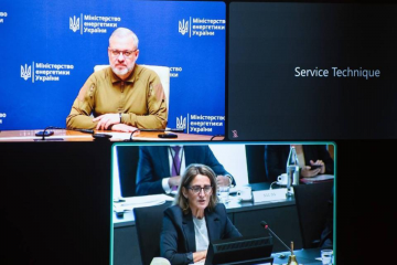 Галущенко: "росіяни знову планують масовано атакувати наші енергетичні об’єкти" Галущенко: "росіяни знову планують масовано атакувати наші енергетичні об’єкти"