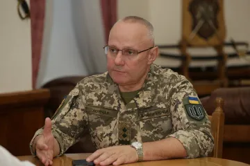 ​«В окоп его!» — офицеры ВСУ требуют отставки главкома Руслана Хомчака