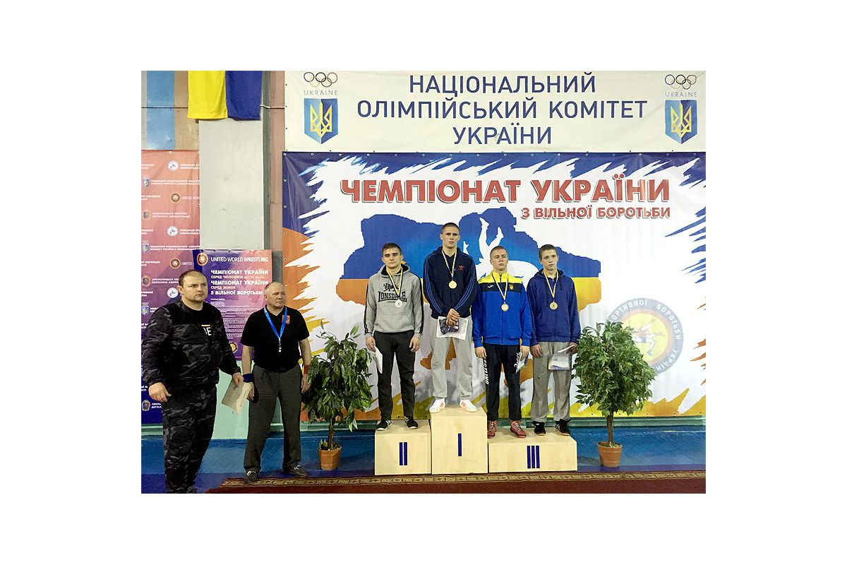 Медальний «хет-трик» борців-вільників ЛДУФК на молодіжній першості України-2019 Медальний «хет-трик» борців-вільників ЛДУФК на молодіжній першості України-2019