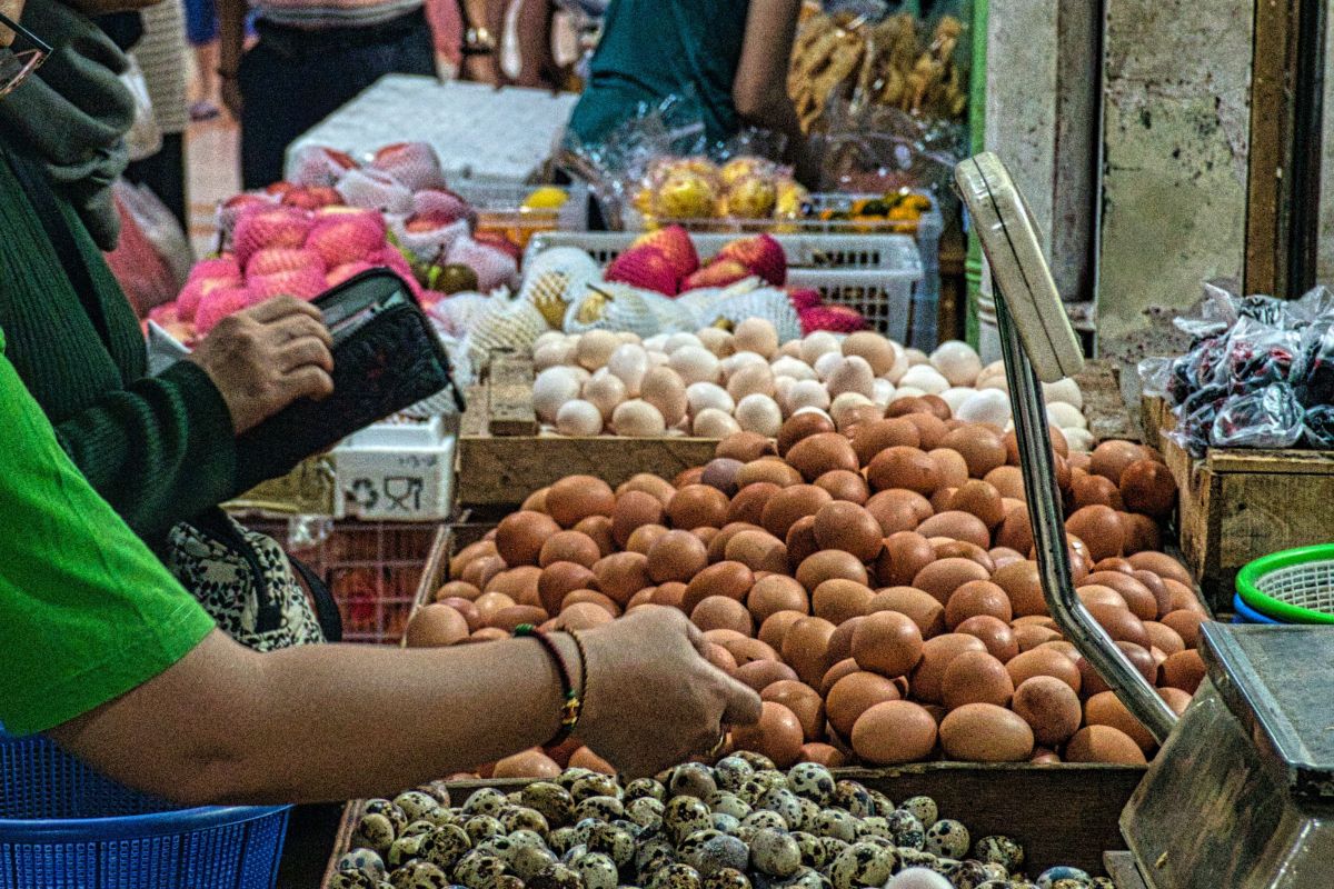 Україна робить продуктові запаси Україна робить продуктові запаси