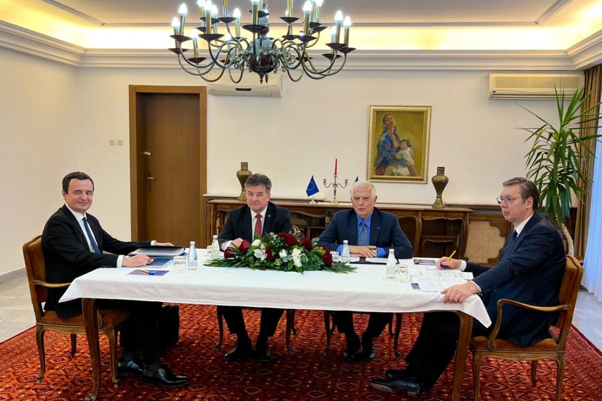 Косово і Сербія ухвалили спільний план нормалізації відносин Косово і Сербія ухвалили спільний план нормалізації відносин