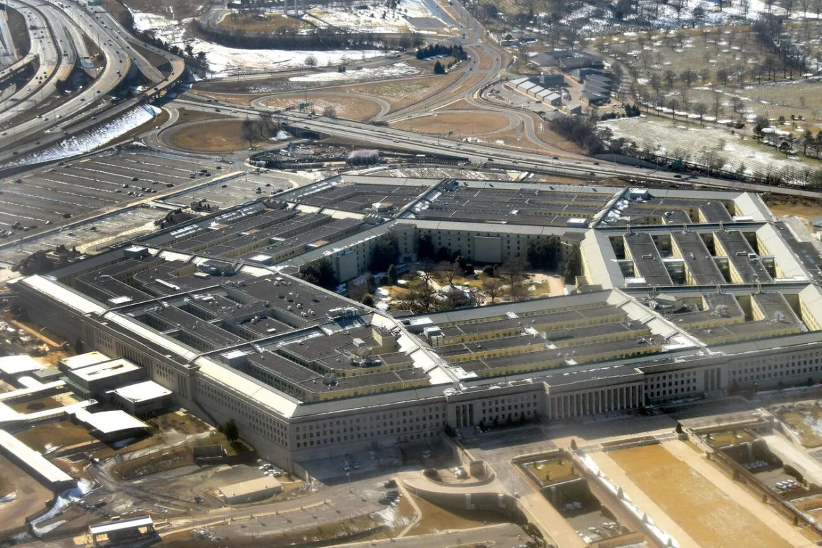 Як молодий військовий отримав доступ до секретних даних Пентагону?