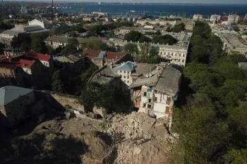 ​Обвал будинку в Одесі: в ДСНС встановили місцеперебування усіх мешканців, постраждалих немає 