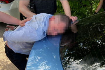 В Кропивницком депутат от ОПЗЖ под наркотиками подрался с правоохранителями В Кропивницком депутат от ОПЗЖ под наркотиками подрался с правоохранителями