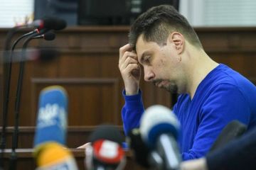 Суд обрав запобіжний захід екс-главі Верховного суду Князєву, підозрюваного в отриманні хабара в 2,7 мільйона доларів Суд обрав запобіжний захід екс-главі Верховного суду Князєву, підозрюваного в отриманні хабара в 2,7 мільйона доларів