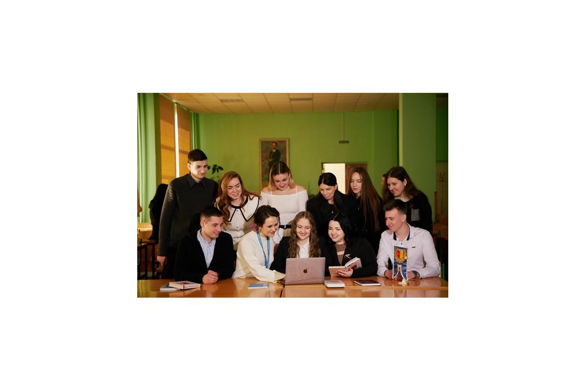 Полтавський педагогічний університет ¬– перший у рейтингу серед закладів вищої освіти Полтавщини за результатами акредитаційних експертиз 2019-2024 рр. Полтавський педагогічний університет ¬– перший у рейтингу серед закладів вищої освіти Полтавщини за результатами акредитаційних експертиз 2019-2024 рр.