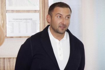 "Уночі люди в масках ходили навколо мого будинку". Соболєв звинуватив правоохоронців у бездіяльності та звернувся до Зеленського "Уночі люди в масках ходили навколо мого будинку". Соболєв звинуватив правоохоронців у бездіяльності та звернувся до Зеленського