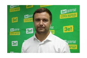 ​Контрабандист из «Слуги народа» подал в суд на президента Зеленского