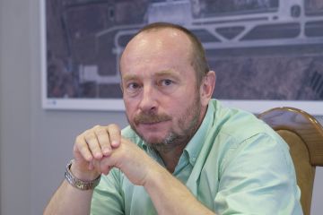 Руководитель Гостаможслужбы Рябикин продал компании-однодневке недвижимости на 38 млн грн, и прогнал деньги через непонятное предприятие Руководитель Гостаможслужбы Рябикин продал компании-однодневке недвижимости на 38 млн грн, и прогнал деньги через непонятное предприятие