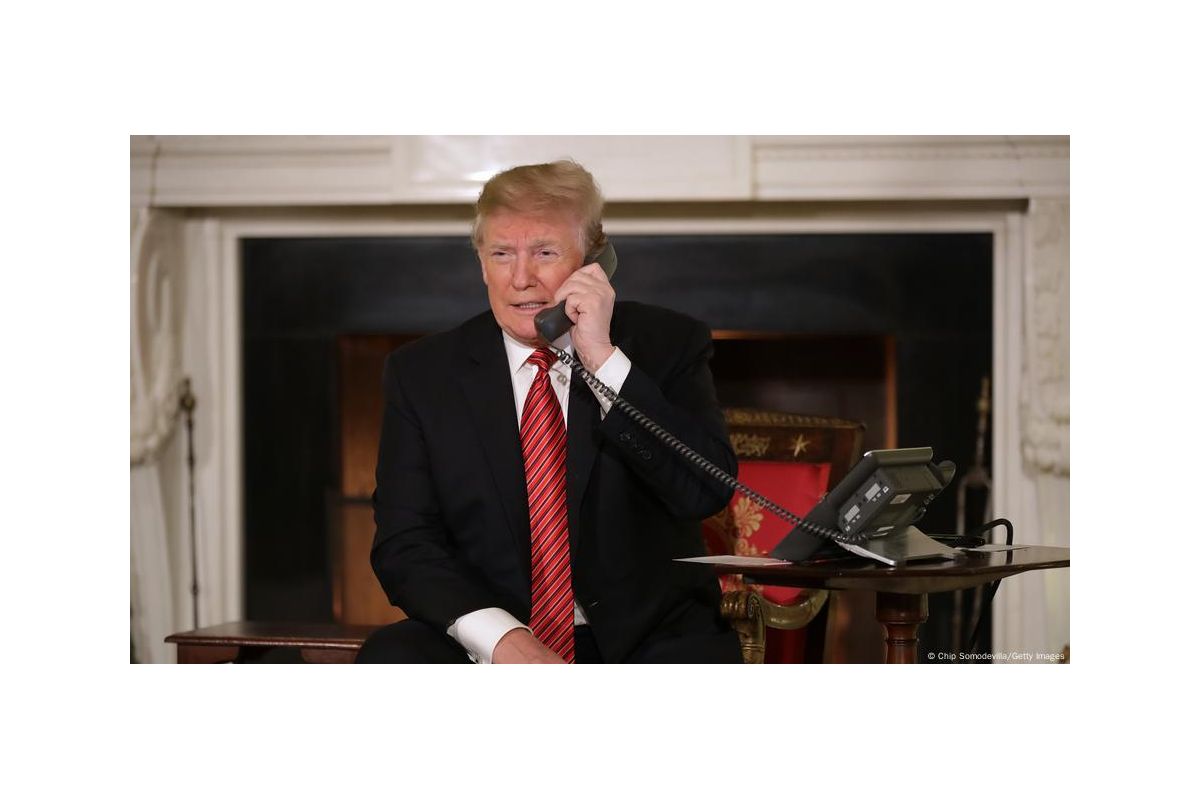 Трамп переривав переговори з європейцями для дзвінка Путіну Трамп переривав переговори з європейцями для дзвінка Путіну