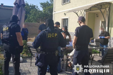 В Одессе экс-полицейский организовал схему незаконного завладения недвижимостью В Одессе экс-полицейский организовал схему незаконного завладения недвижимостью