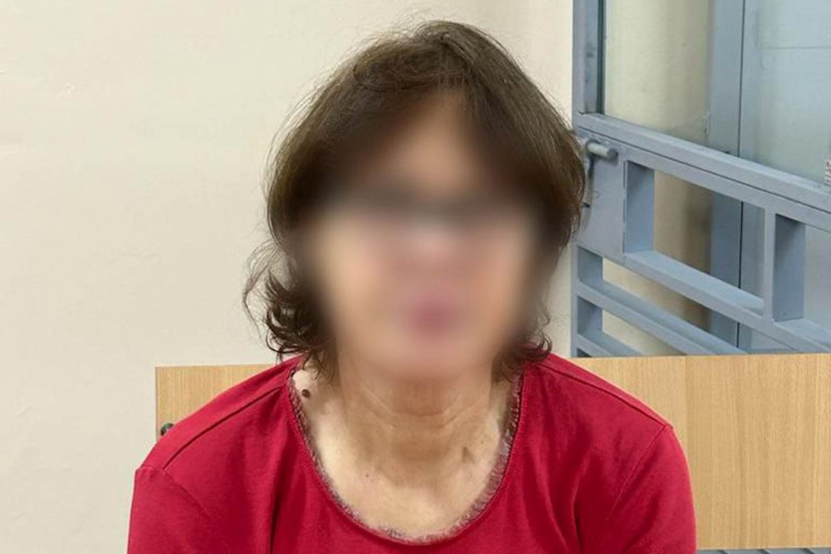 Здавала позиції українських захисників на Бахмутському напрямку – підозрюється мешканка Слов’янська Здавала позиції українських захисників на Бахмутському напрямку – підозрюється мешканка Слов’янська