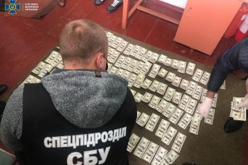 На Хмельниччині СБУ викрила голову сільради на оборудці із землею На Хмельниччині СБУ викрила голову сільради на оборудці із землею