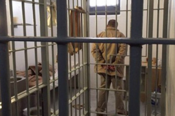 За розбійні напади на перехожих злочинець 9 років проведе за ґратами За розбійні напади на перехожих злочинець 9 років проведе за ґратами