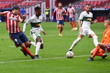 Луис Суарес провел 200-й матч в Ла Лиге Луис Суарес провел 200-й матч в Ла Лиге