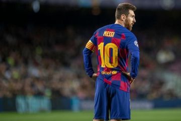 Месси повторил рекорд Пеле по забитым голам за один клуб Месси повторил рекорд Пеле по забитым голам за один клуб