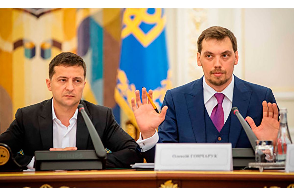 Чи готові підтримати відставку прем’єра «Слуги народу»? Чи готові підтримати відставку прем’єра «Слуги народу»?