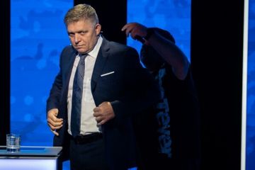 Прем'єр-міністр Словаччини, Роберт Фіцо, заявив, що активно перешкоджатиме приєднанню України до НАТО Прем'єр-міністр Словаччини, Роберт Фіцо, заявив, що активно перешкоджатиме приєднанню України до НАТО