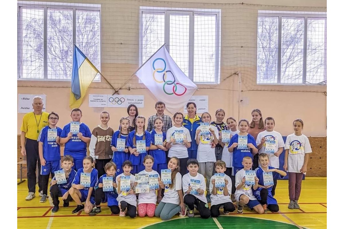 Олімпійський урок та "Свято олімпійського прапора" на підтримку Олімпійської збірної України у Володарці. 