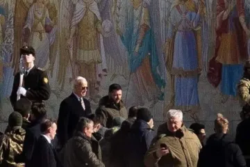 ​Джо Байден у Києві: президента США помітили на Михайлівській площі (відео)