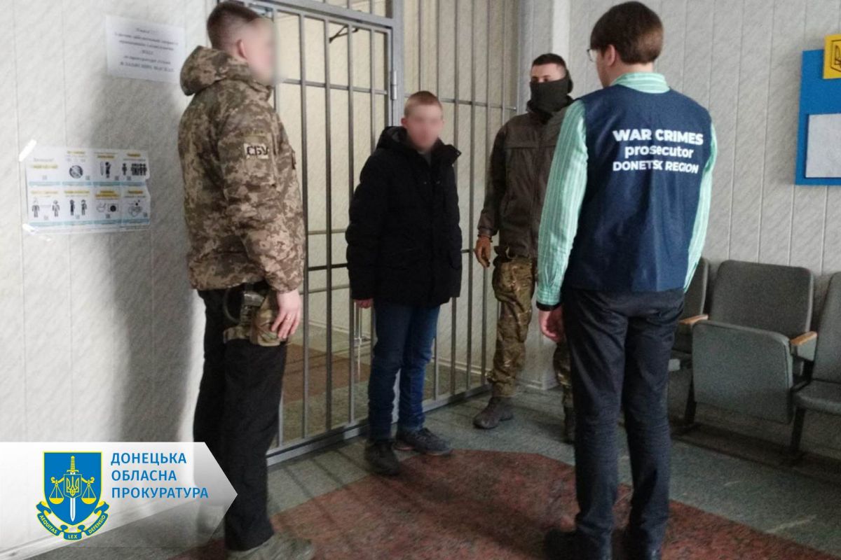 «Надиктовував» терористам з «ДНР» повідомлення про місцезнаходження українських військових – краматорчанину загрожує до 12 років ув’язнення «Надиктовував» терористам з «ДНР» повідомлення про місцезнаходження українських військових – краматорчанину загрожує до 12 років ув’язнення