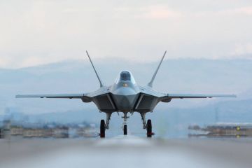 Туреччина випустила перший винищувач власного виробництва  Туреччина випустила перший винищувач власного виробництва