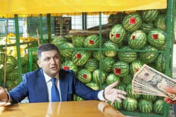 “Володимир Гройсман, ви - альфонс? Ви готові нести персональну кримінальну відповідальність за хабар, отриманий від Микитася?”  Саме Гройсман має дати відповідь на запитання, а не Зеленський! “Володимир Гройсман, ви - альфонс? Ви готові нести персональну кримінальну відповідальність за хабар, отриманий від Микитася?”  Саме Гройсман має дати відповідь на запитання, а не Зеленський!