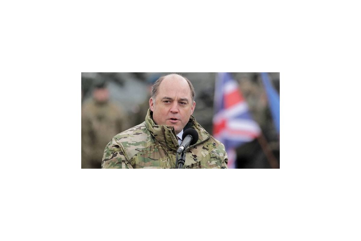 Україна почала використовувати далекобійні ракети Storm Shadow, які Лондон передав Києву, про це заявив міністр оборони Бен Воллес Україна почала використовувати далекобійні ракети Storm Shadow, які Лондон передав Києву, про це заявив міністр оборони Бен Воллес