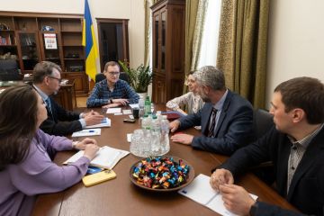 Заступник керівника ОП зустрівся з Міжнародної комісією. Обговорили питання зниклих безвісти Заступник керівника ОП зустрівся з Міжнародної комісією. Обговорили питання зниклих безвісти