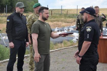 Президент України вручив державні нагороди співробітникам відомств системи МВС Одещини Президент України вручив державні нагороди співробітникам відомств системи МВС Одещини