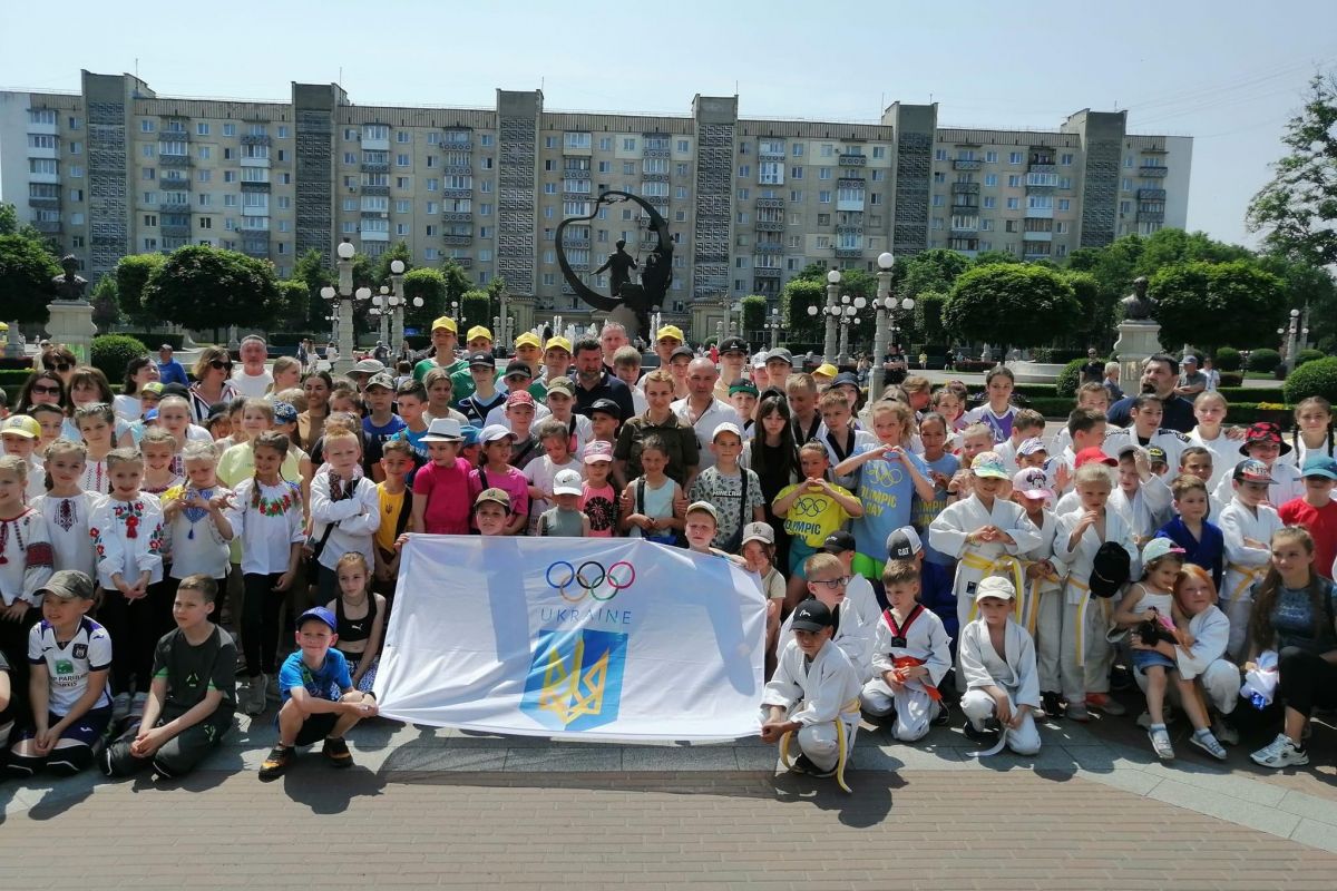 Свято олімпійського прапора з нагоди відкриття ІІІ Європейських ігор – 2023 пройшло в Ірпені.