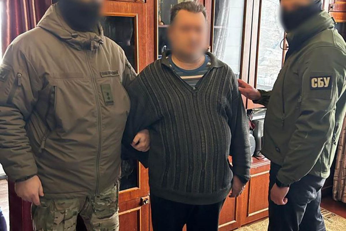 Сповіщав росіян про переміщення ЗСУ і надсилав координати шахт, залізниць та лікарень – мешканцю Покровського району загрожує до 15 років ув’язнення (ФОТО) Сповіщав росіян про переміщення ЗСУ і надсилав координати шахт, залізниць та лікарень – мешканцю Покровського району загрожує до 15 років ув’язнення (ФОТО)
