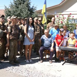 Наша громада пишається своєю військовою частиною  : 115 Окрема механізована бригада ЗСУ: військові невтомно і безстрашно боронять Україну та нашу громаду від ворога Наша громада пишається своєю військовою частиною  : 115 Окрема механізована бригада ЗСУ: військові невтомно і безстрашно боронять Україну та нашу громаду від ворога