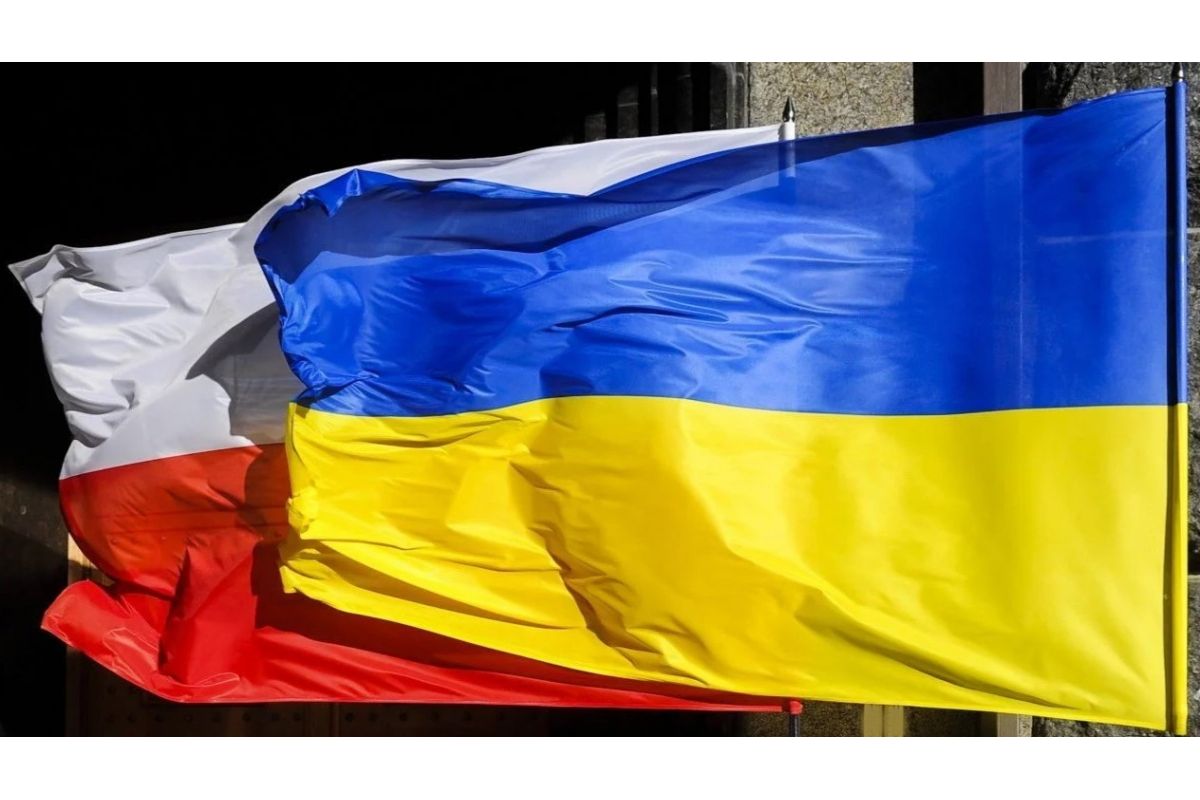 Польський уряд не зупинить підтримку України, стверджує Пшемислав Журавський вель Ґраєвський Польський уряд не зупинить підтримку України, стверджує Пшемислав Журавський вель Ґраєвський