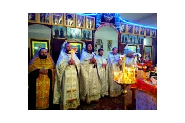 ​У м. Покрові (кол. Орджонікідзе) освятили відновленний український храм на честь Різдва Христового